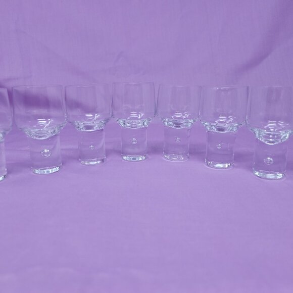 8 Kosta Boda Mambo Schnapps Glasses - Picture 2 of 4